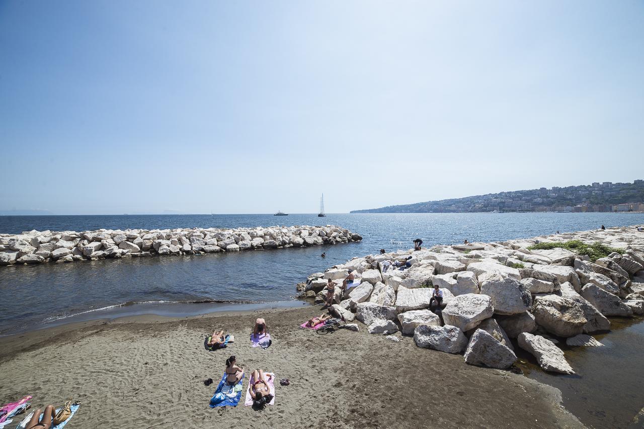 Le Stanze Di Piazza Dei Martiri Panzió Nápoly Kültér fotó